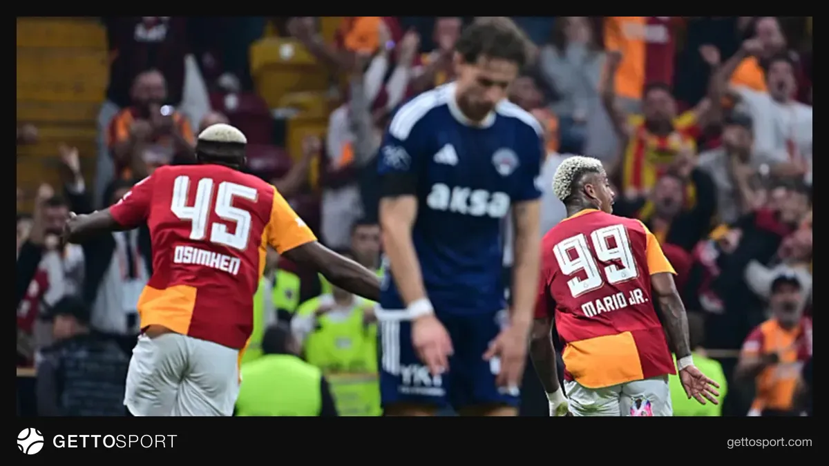 Galatasaray formasıyla Mario Lemina gol sevincinde
