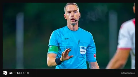 Bank Respublika Arena girişində futbol stadionu və tribunalar