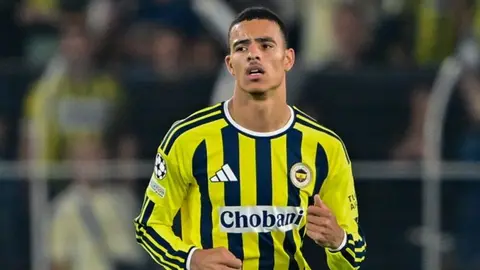Fenerbahçe Futbol Direktörü Oğuz Çetin ve Mason Greenwood birlikte yemekte
