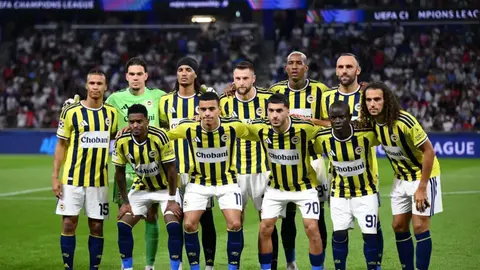 Mateo Qenduzi Fənərbağça forması ilə meydanda