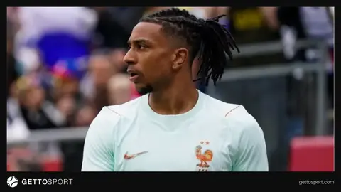 Maykl Olise Bayern formasında meydanda