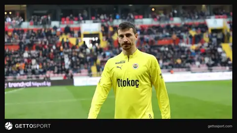Mert Hakan Yandaş ile Efe Yılmaz sosyal medyada paylaşılan fotoğraf