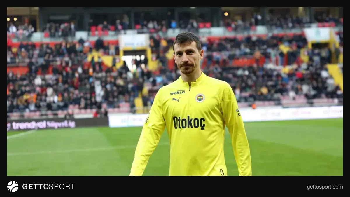 Mert Hakan Yandaş ile Efe Yılmaz sosyal medyada paylaşılan fotoğraf