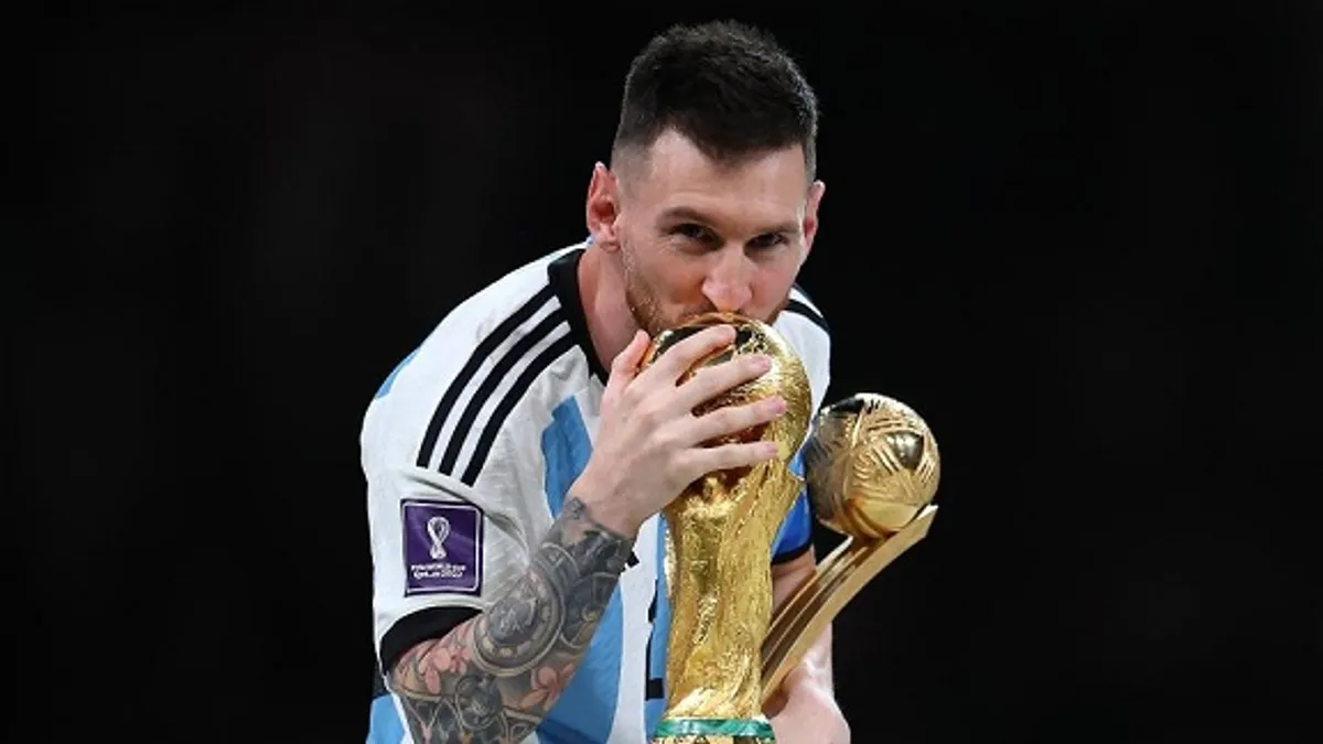 Lionel Messi qələbə və medalla bağlı xatirə