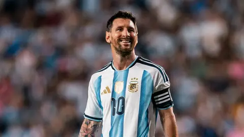 Lionel Messi İnter Mayami formasında müsahibə verərkən