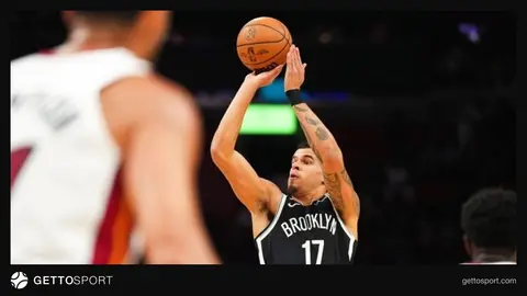 Brooklyn Nets formasıyla Michael Porter Jr. maç esnasında
