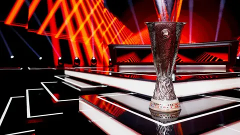 Milan futbolçuları Salzburgda qələbəni qeyd edirlər