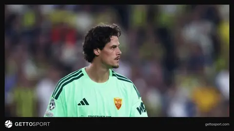 Mile Svilar qapıda, Roma forması ilə zədələnmiş görünüş
