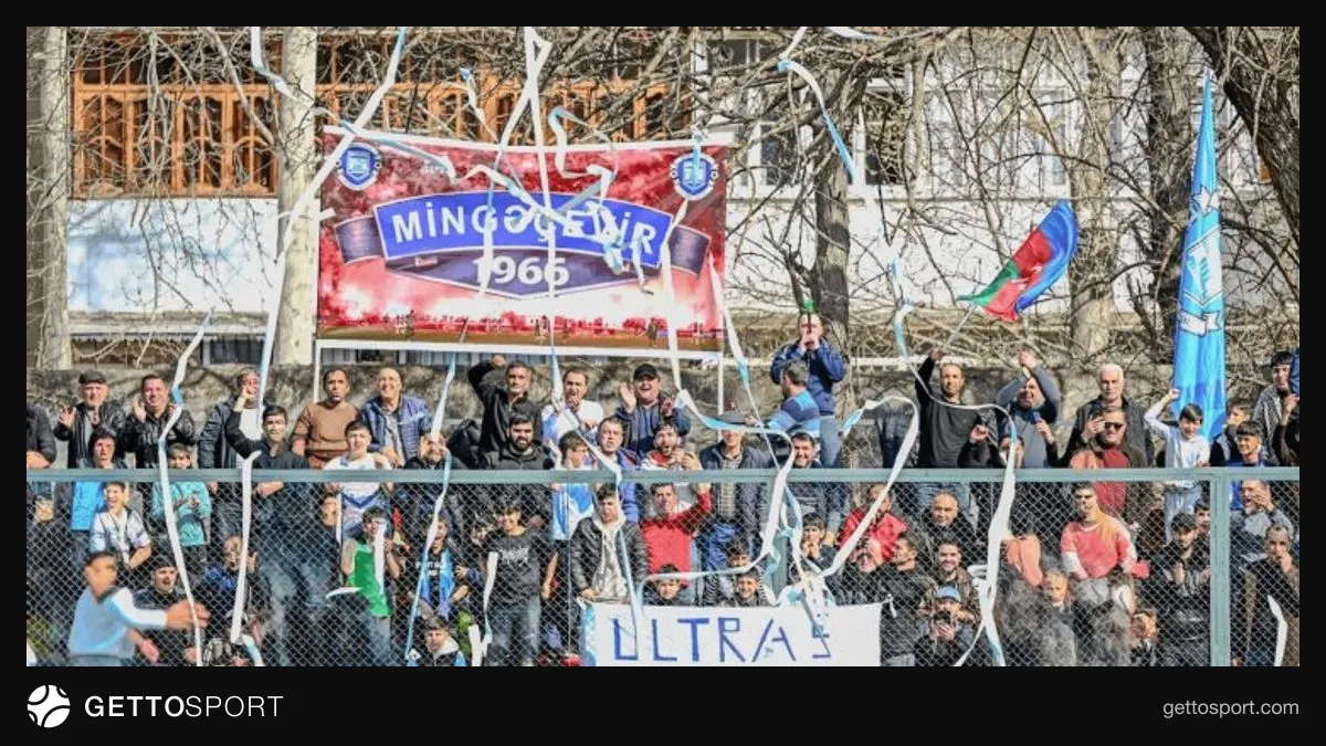 Mingəçevir futbol komandası və azarkeşlər arasında stadionda mübahisə