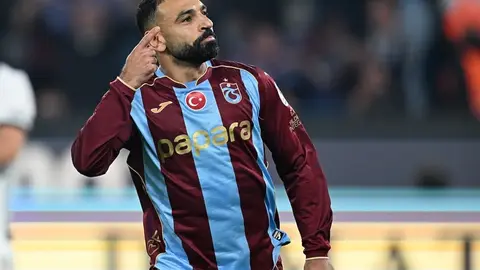 Mohamed Salah gol sevinci; Trabzonspor formasıyla topu filelere gönderirken