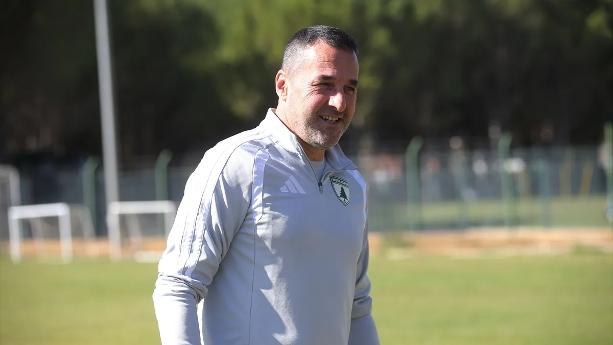 Muğlaspor oyuncuları ve teknik ekip Ortaköy Tesisleri'nde antrenmanda