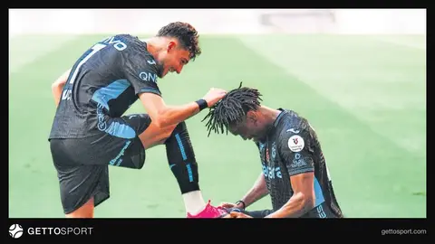 Trabzonspor formasıyla Muhammed Salah gol sonrası sevinç veya Andre Onana kurtarış anı