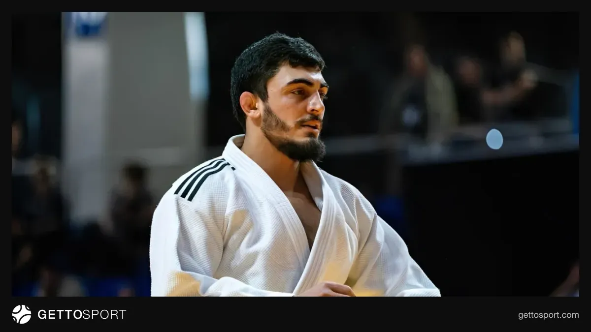 Murad Fətiyev tatamida mübarizə apararkən