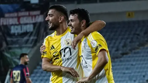 Muş Spor oyuncularının gol sevinci