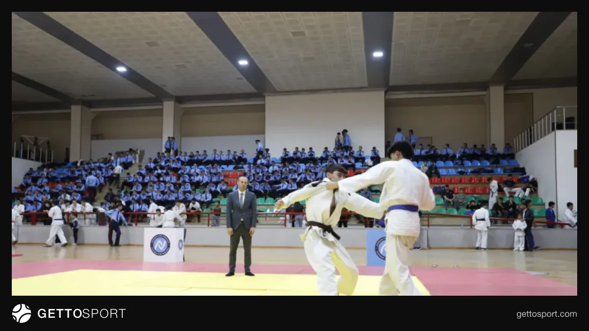 Naxçıvan İlham Əliyev adına Olimpiya İdman Kompleksində cüdo yarışından anlar