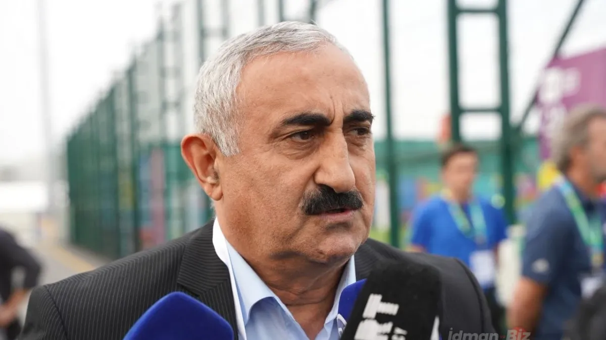 Nazim Süleymanov jurnalistlərə açıqlama verir