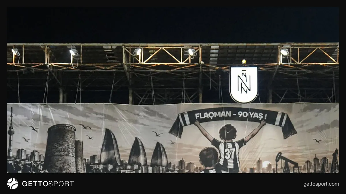 Neftçi futbolçuları stadionda birlikdə, məşqçi Vernidub müzakirə edir