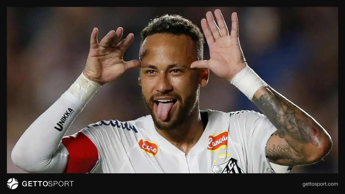 Neymar telefonla paylaşım edərkən və ya Lionel Messi futbol formasında