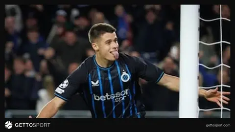 Nikolo Tresoldi Brügge forması ilə topa vuran an