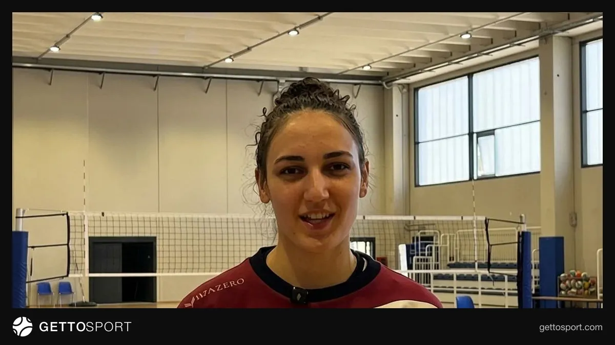 Nilufər Ağazadə Turan üçün çıxış edir, voleybol məşqi zamanı
