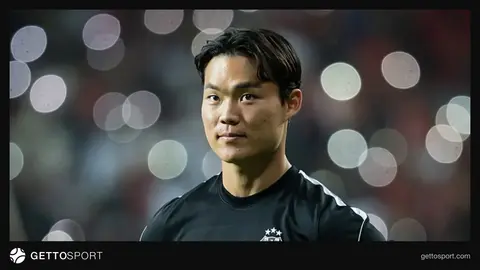 Beşiktaş formasıyla sahada koşan Oh Hyeon Gyu