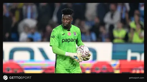 Trabzonspor kalecisi Onana penaltı kurtarırken