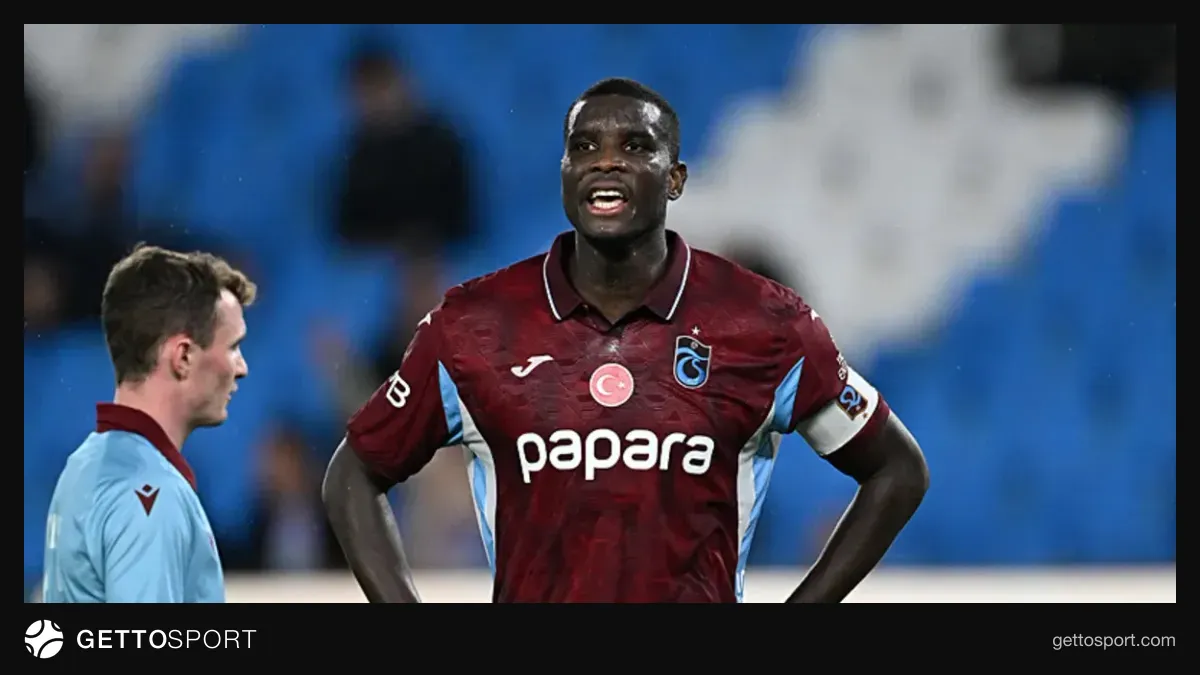 Trabzonspor formasıyla Onuachu koşarken