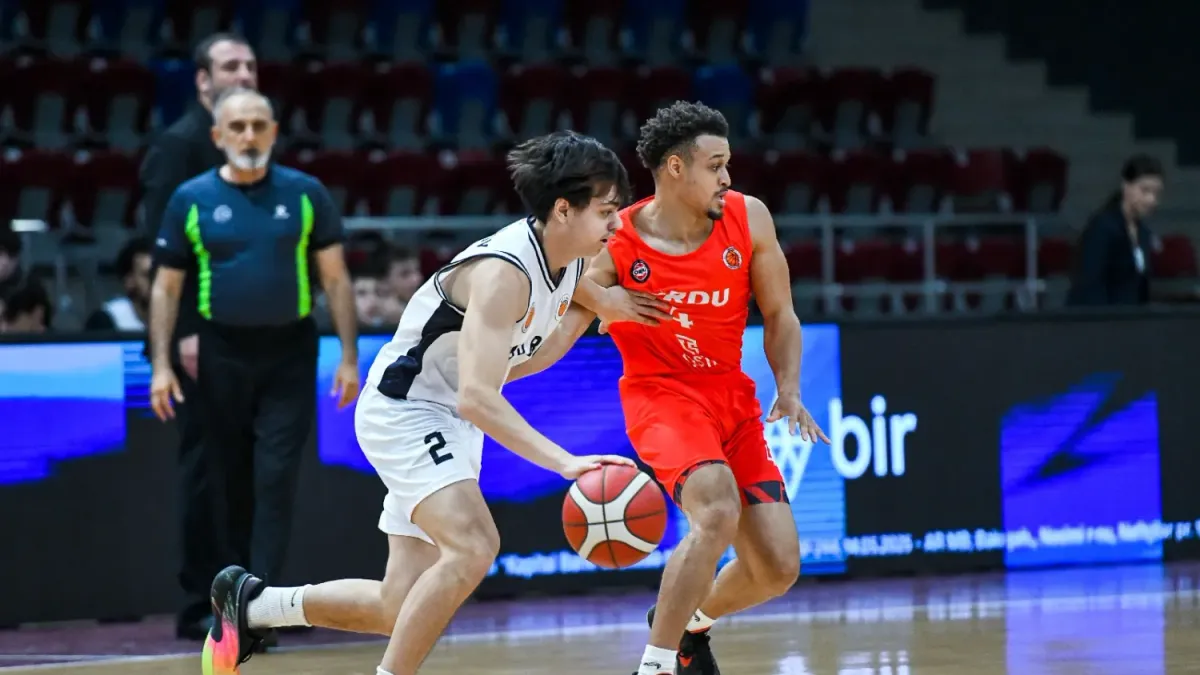 NTD və Ordu komandaları arasında basketbol oyunu