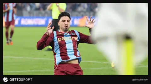 Ozan Tufan gol sevinci Trabzonspor formasıyla