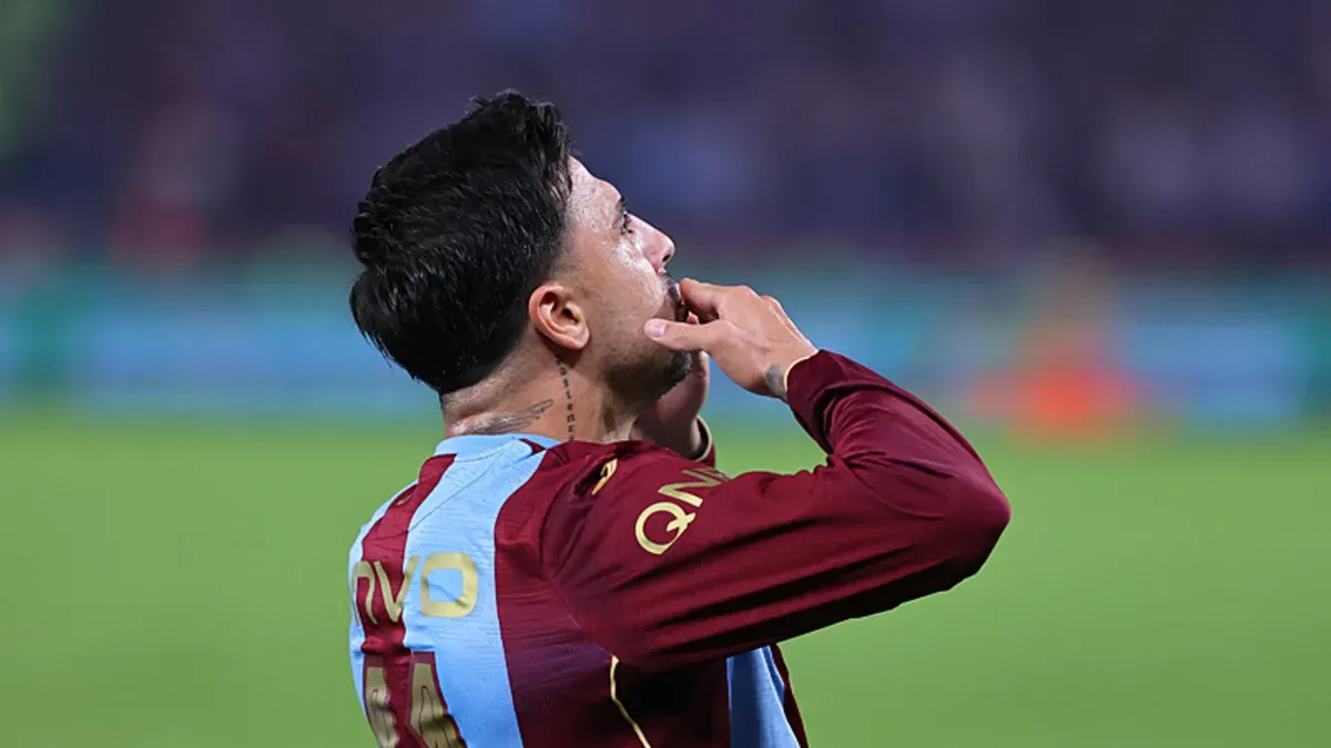 Ozan Tufan maç sonrası takımını kutlarken konuşuyor