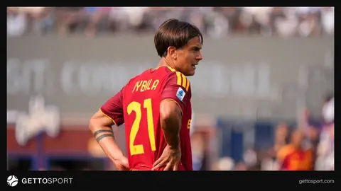 Paulo Dybala Roma formasıyla basın toplantısında konuşuyor