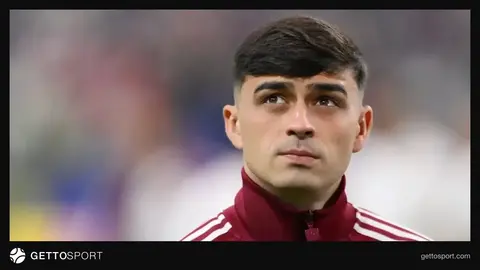 Ramon Planes müsahibədə və Pedri oyun zamanı