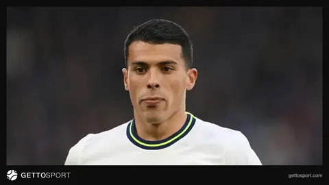 Pedro Porro Tottenhem forması ilə meydanda