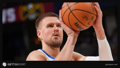 Kristaps Porziņqis məşqdə yox, Golden Steyt loqosu fonunda