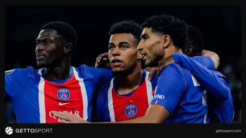 Etihad Stadı'nda PSG oyuncuları gol sevinci