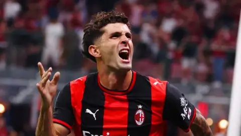Kristian Pulisiç Milan formasında meydanda