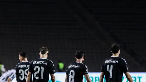 Qarabağ futbolçuları və baş məşqçi Qurban Qurbanov stadionda