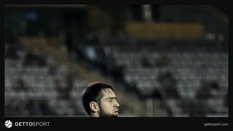 Qurban Qurbanov derbi zamanı tribunalar və qapıçılarla stadionda