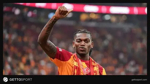 Rafael Leao Qalatasaray forması ilə meydanda