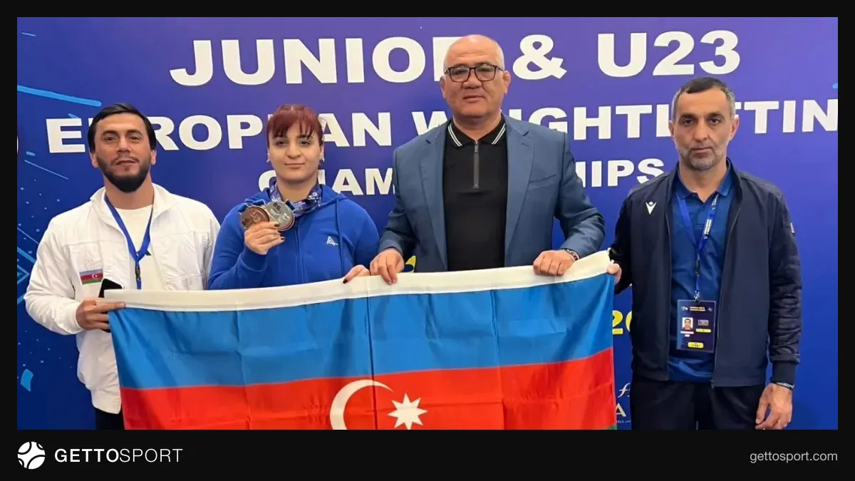 Rahilə Hüseynzadə medalla podiumda Albaniya Dürres