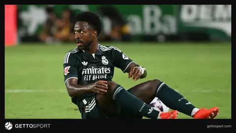 Real Madrid soyunma odasında tartışma iddiasıyla ilgili haber görseli, takım formaları ve soyunma odası
