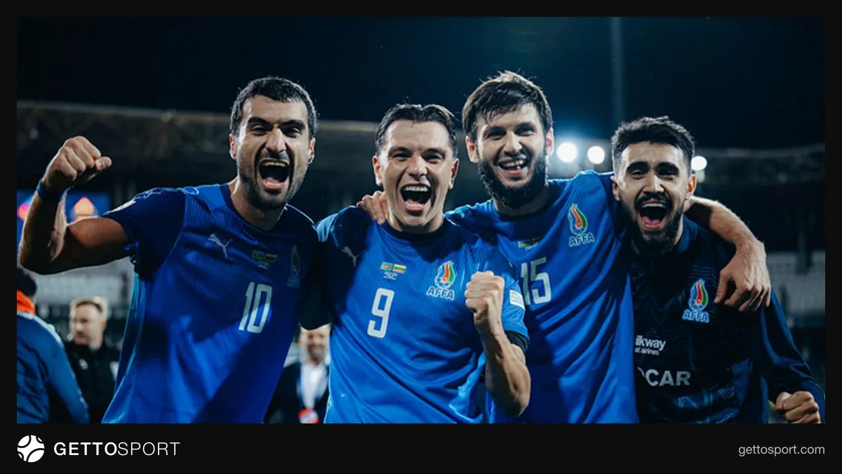 Renat Dadaşov tibbi müayinədə, futbolçu və tibb heyəti