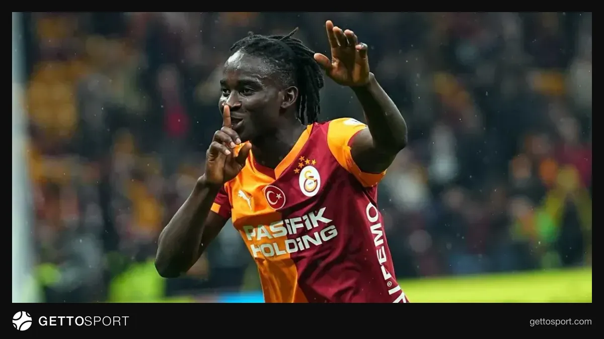Renato Nhaga Formasıyla Konuşurken