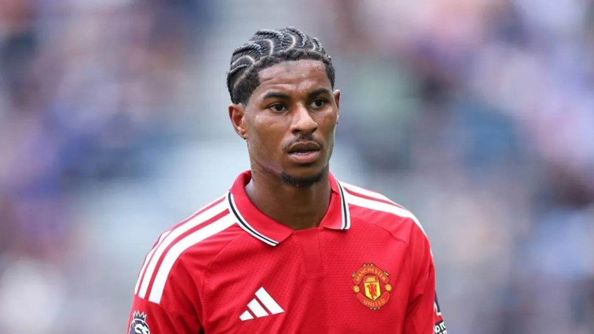 Marcus Reşford meydanda Mançester Yunayted forması ilə