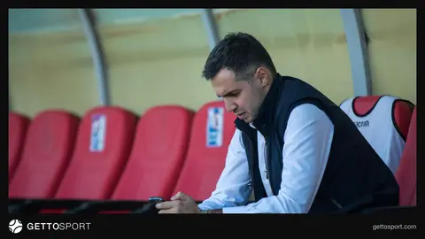 Riad Rəfiyev mətbuat konfransında danışır
