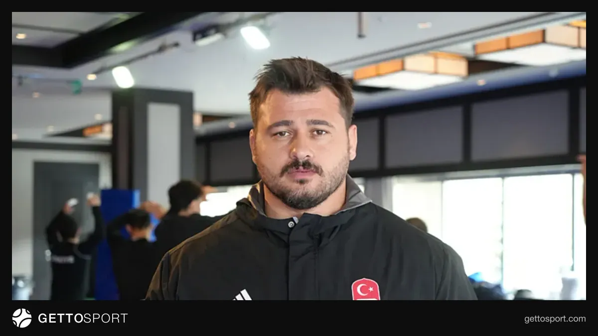 Rıza Kayaalp Erzurum Palandöken'de kamp yaparken