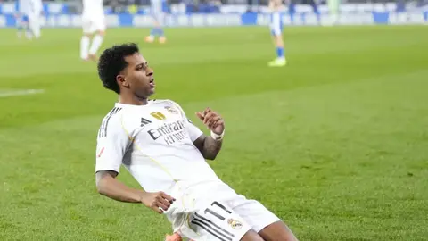 Real Madrid forması geyinmiş Rodriqo məşqdə