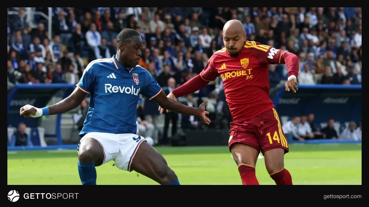 Komoda keçirilən Komo vs Roma oyunu zamanı müdafiəçi və qapıçı səhnəsi