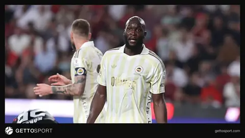 Romelu Lukaku Fenerbahçe formasıyla sahada, antrenman görüntüsü veya maç anı