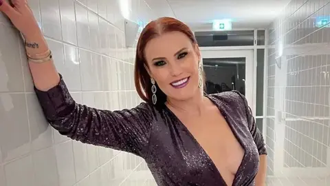 Kriştiano Ronaldo və bacısı Elma Aveyro kitab təqdimatında